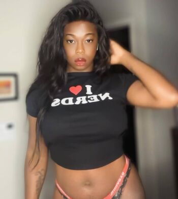 nique_babydoll