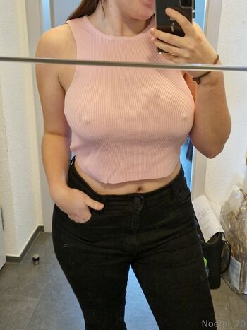 noemi_70