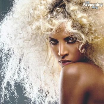 Noemie Lenoir