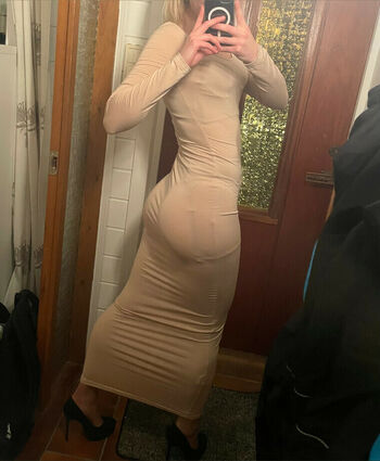 Norwegianhotwifey