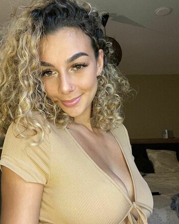 Nude Antilles