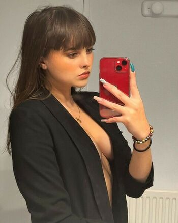 Nude De Laure