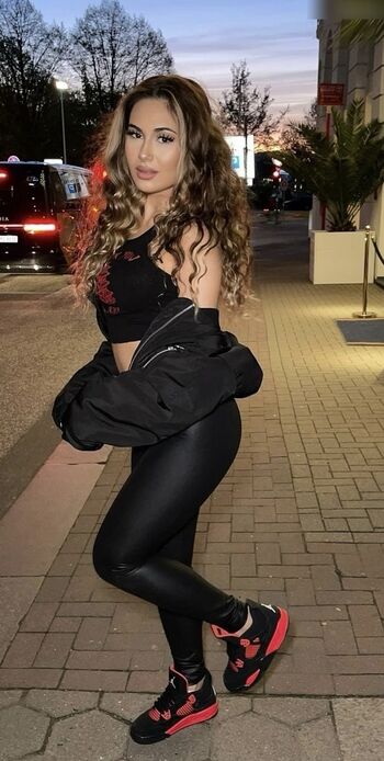 nurcinaleyna - Influencer