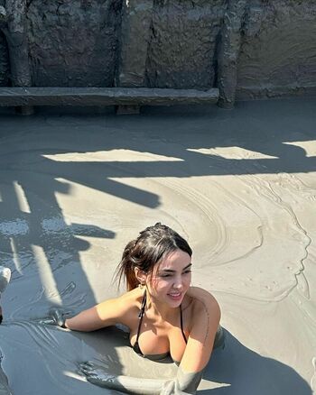 Nyvi Estephan