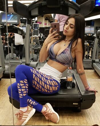 Nyvi Estephan
