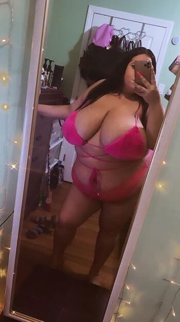 Nyx.Buxom
