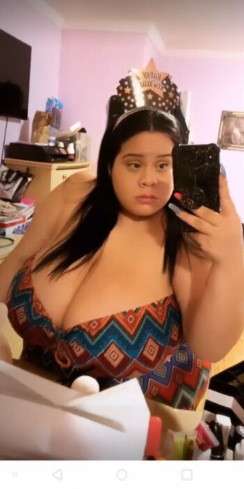 Nyx.Buxom