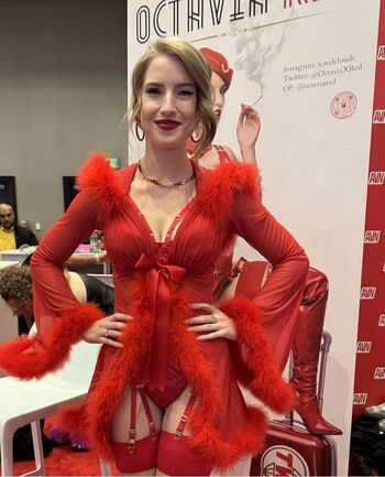 Octavia Red