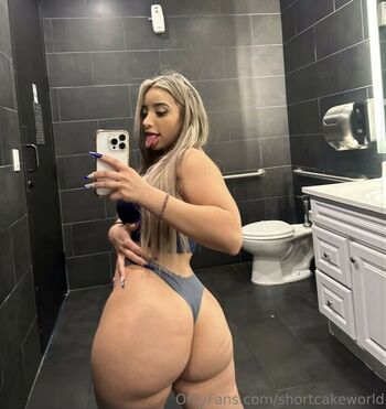 officiallchristy18
