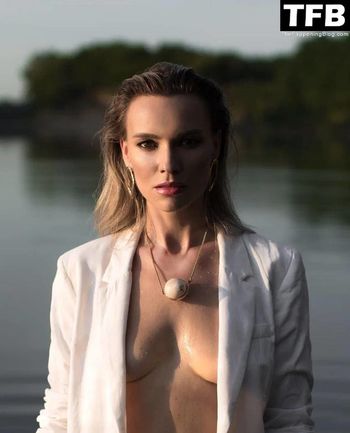 Olia Tira
