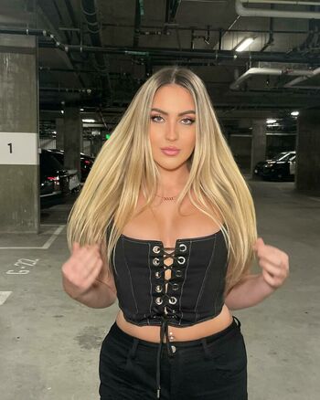 Olivia Nelson