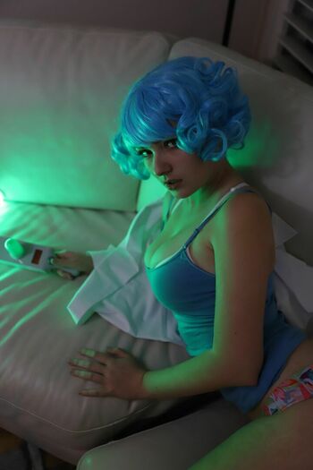 OMGCosplay