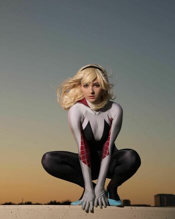 OMGCosplay