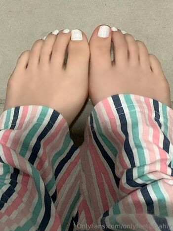 onlyfeetaktahly