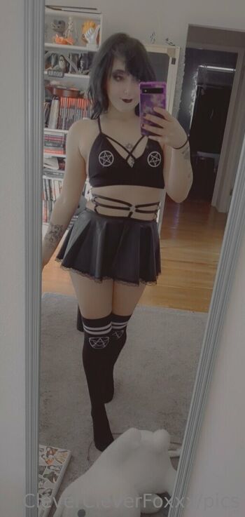 p3achyfoxxxfree