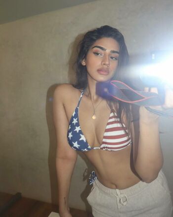 Pakhi Gadh