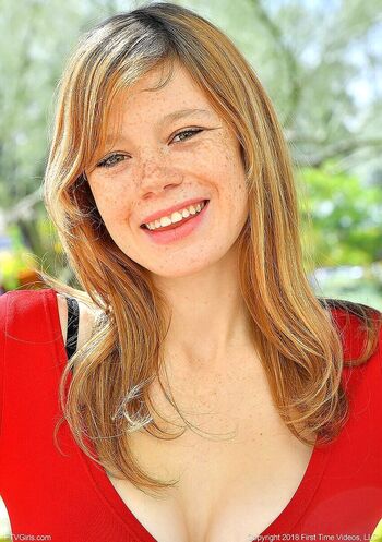 Pale Freckled Girls
