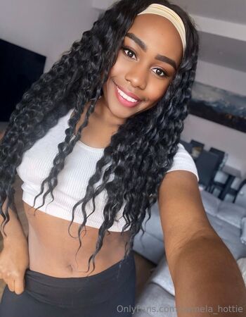 pamela_hottie