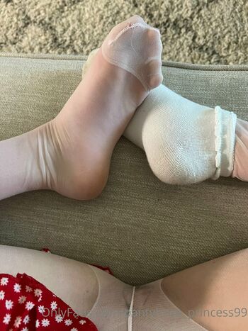 pantyhose_princess99
