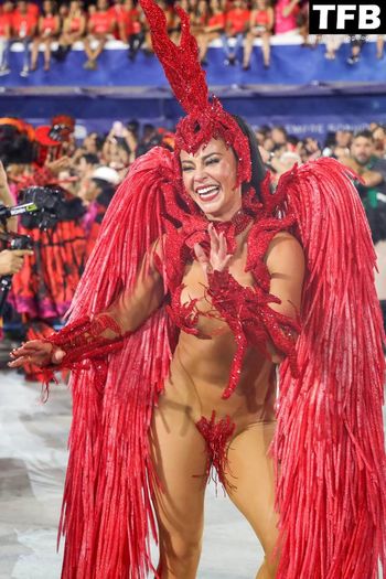 Paolla Oliveira
