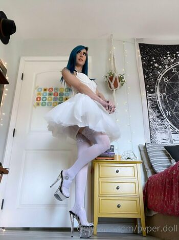 Paper.doll