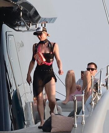 Paris Hilton