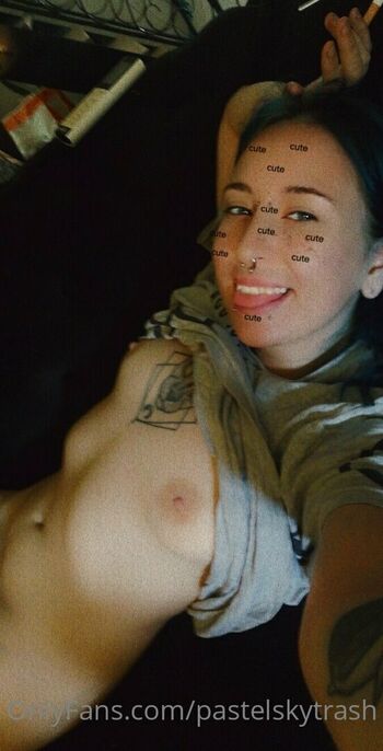 pastelskytrash