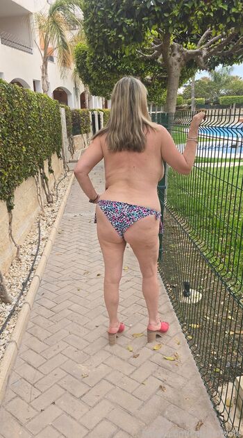 PatriHotwife