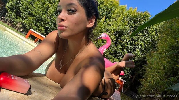 paula_flores