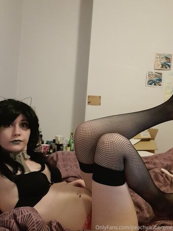 peachyaubergine
