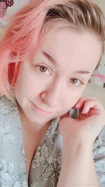 peachyneko