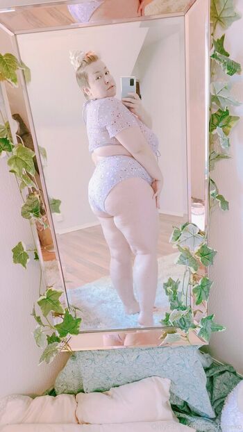 peachyneko