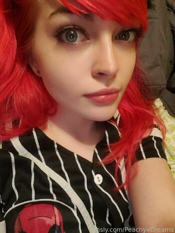 PeachyxDreams