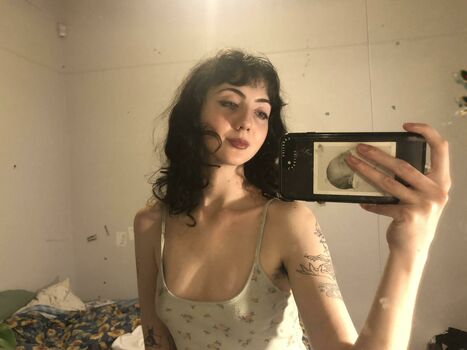 Pearlygirly06