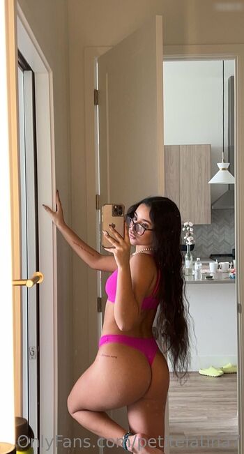 Petitelatinaaa