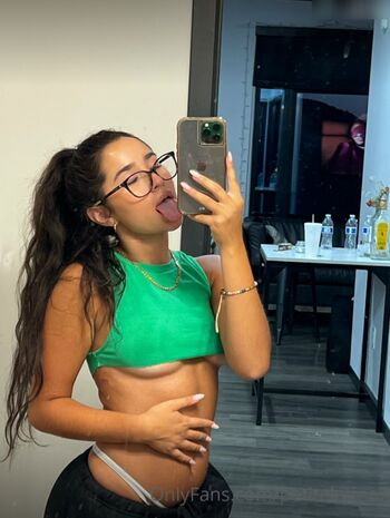 Petitelatinaaa