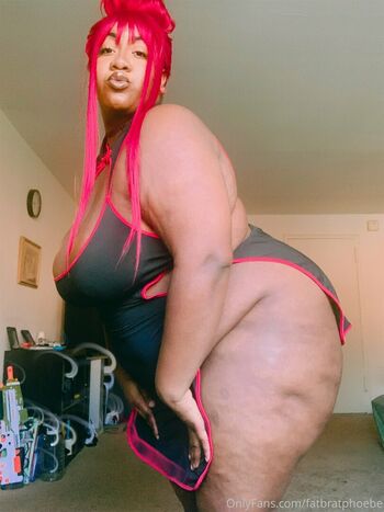 phat_ass_phoebe