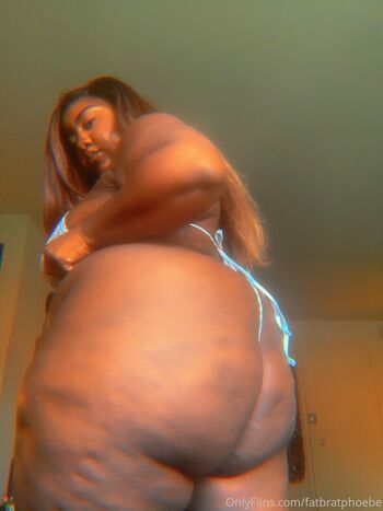 phat_ass_phoebe