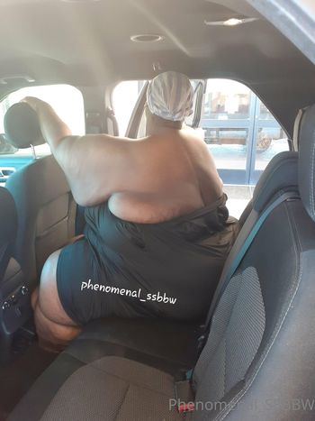 phenomenal_ssbbw