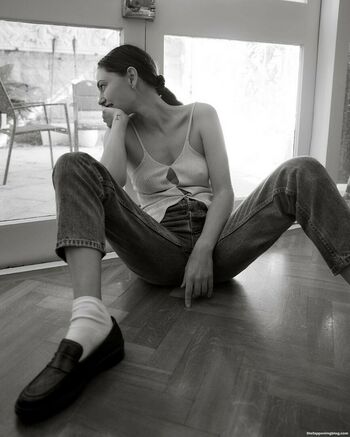 Phoebe Tonkin