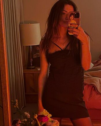 Phoebe Tonkin