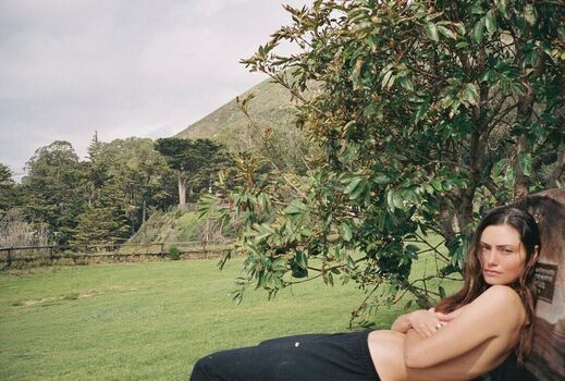 Phoebe Tonkin