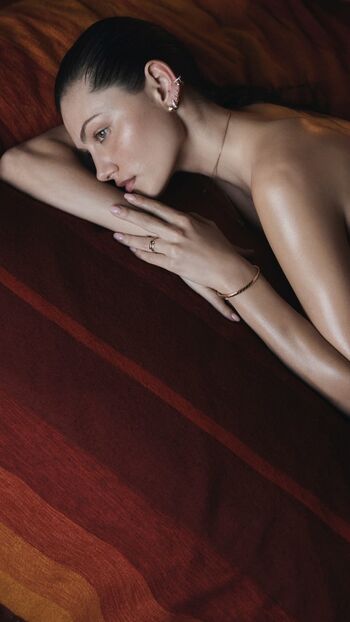 Phoebe Tonkin