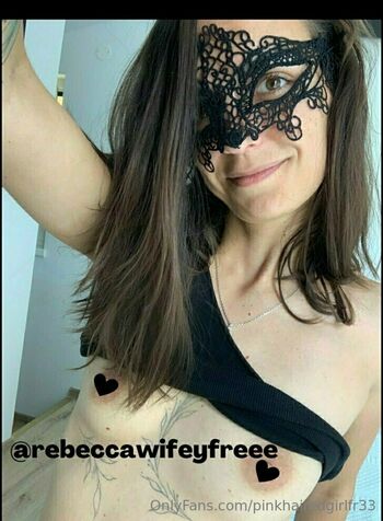 pinkhairedgirlfr33