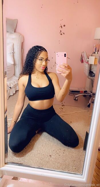 pinklipz_xo