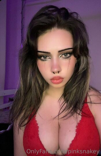 Pinksnakey