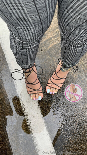 pinkyyperfect