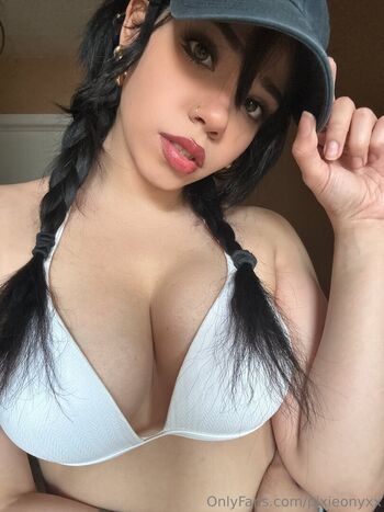 PixieOnyxx