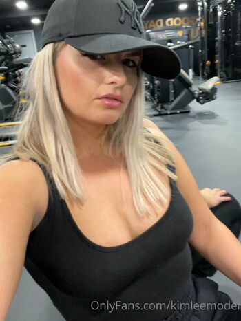 playfulhousewife
