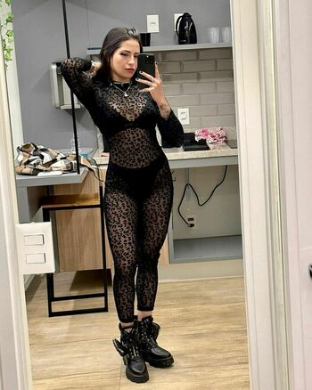 Polyana Viana